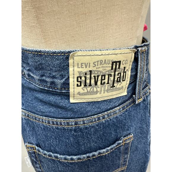 Levi's® Women's '94 Baggy SilverTab Jeans Size 30 in I'm Never Wrong medium wash - Picture 9 of 16